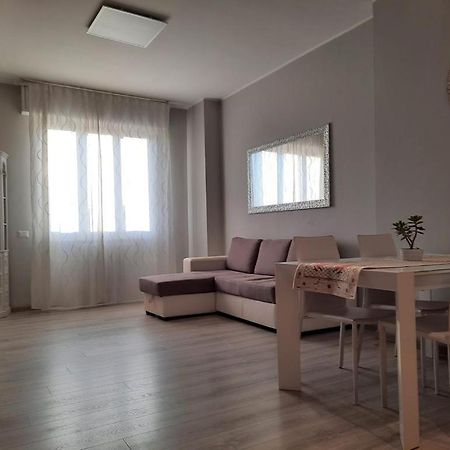 Apartmán La Casa Di Penny Monza Exteriér fotografie